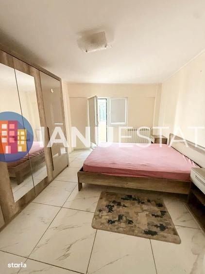 Apartament cu 3 camere semidecomandat în Alba Iulia