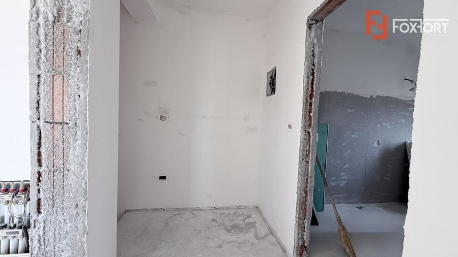 Duplex cu 4 camere cu Canalizare în Moșnița Veche