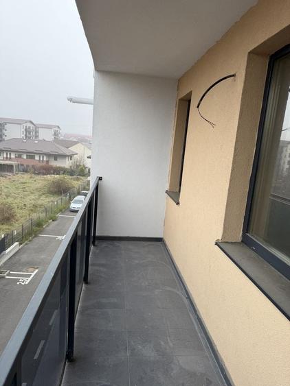 Apartament cu 2 camere decomandat în Florești