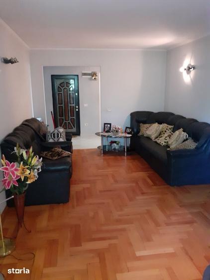 Apartament cu 4 camere în Central