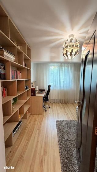 Apartament cu 4 camere în Traian
