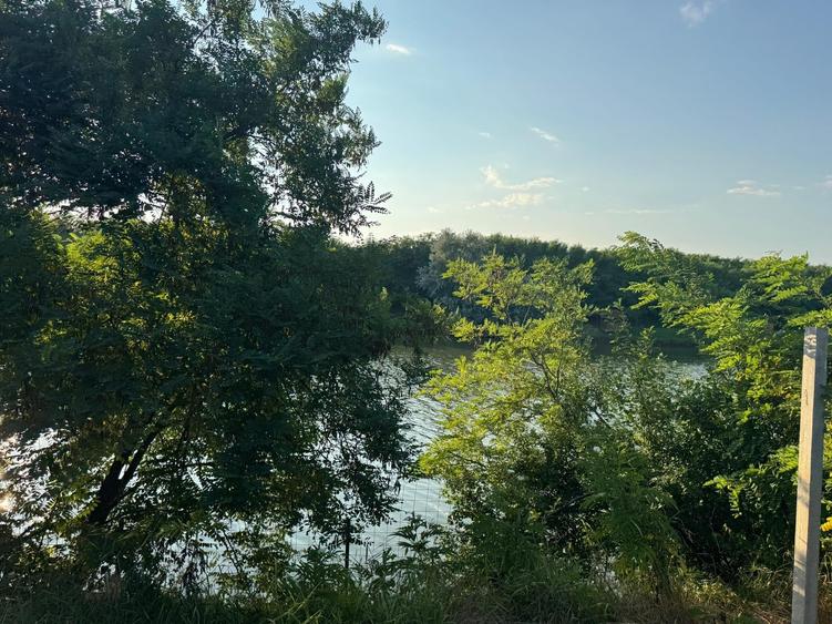 Teren Construcții intravilan de 1300 mp, în Găneasa