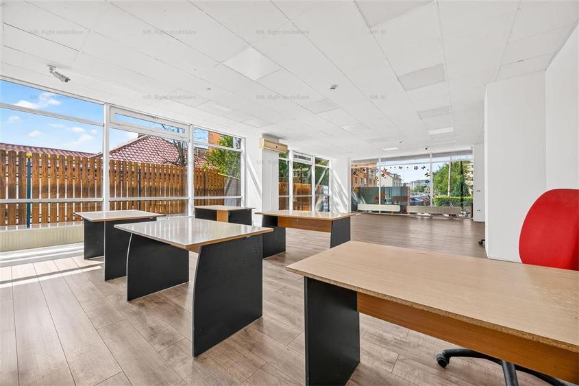 Spațiu comercial, de 537.65002441406 mp, în Vlahuță