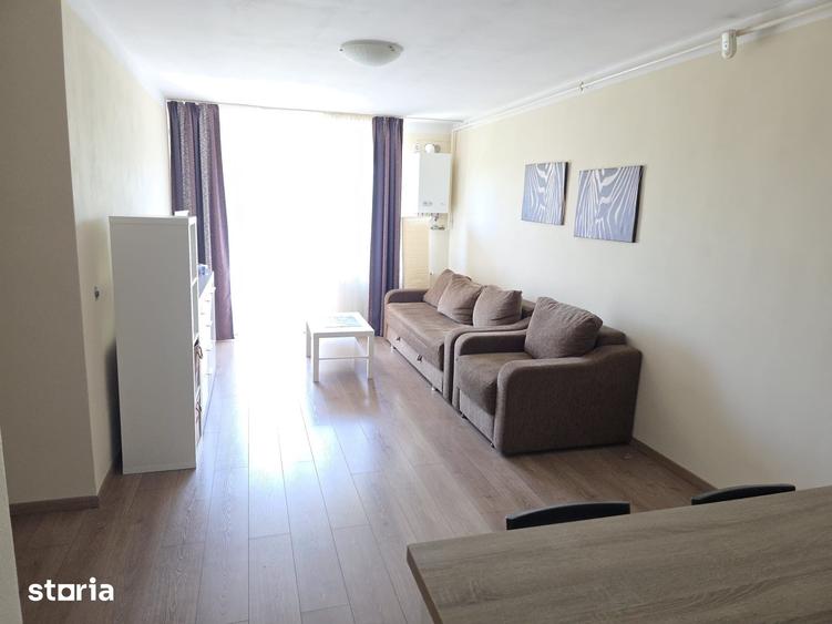 Apartament cu 3 camere în Cetate