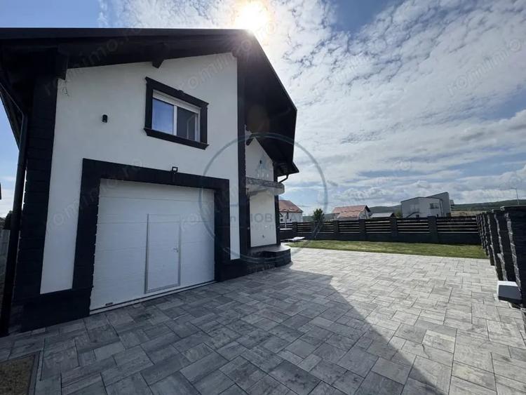 Casă cu Teren 400 Mp în Central