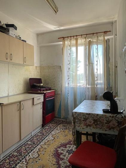 Apartament cu 2 camere decomandat în Km 4-5