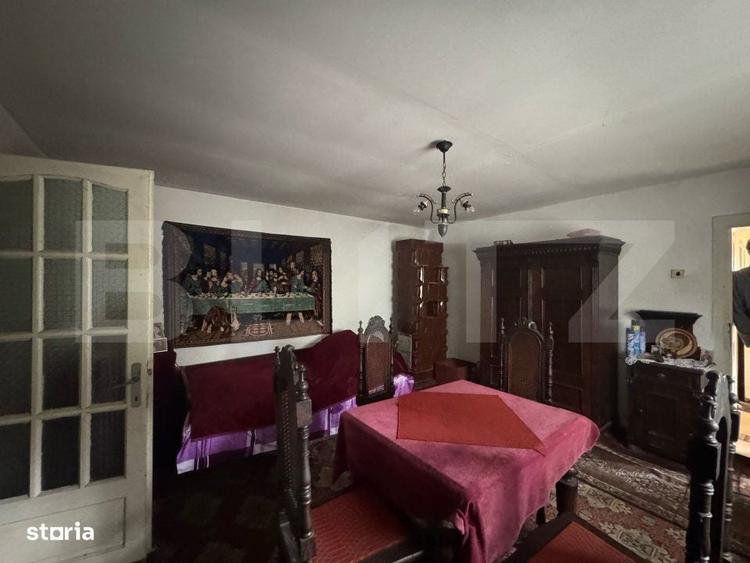 Casă cu 3 camere cu Teren 3340 Mp în Central