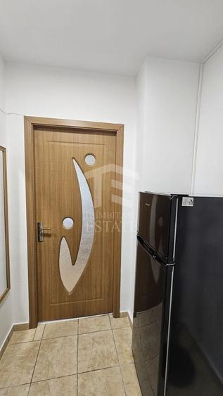Garsonieră semidecomandată, mobilată în Vitan