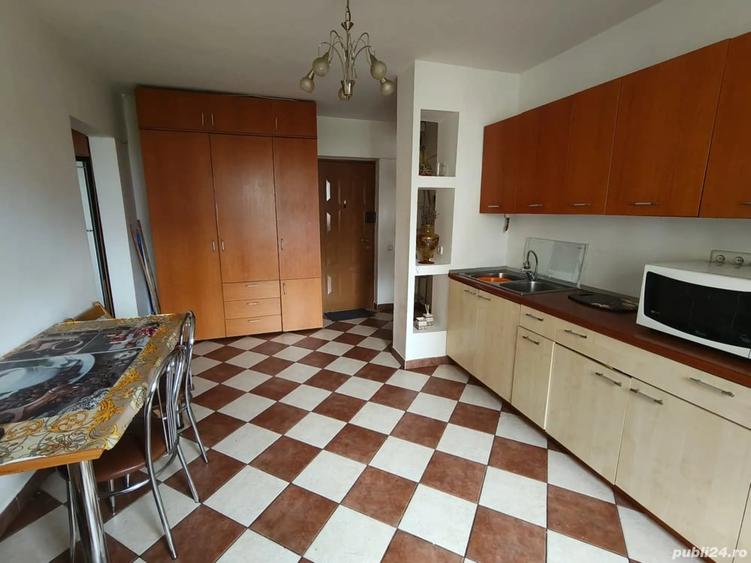 Apartament cu 2 camere decomandat în Floreasca