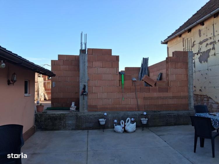 Casă cu 4 camere cu Teren 720 Mp în Fântânele