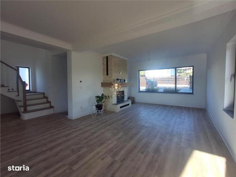 Casă cu 4 camere cu Teren 480 Mp în Bucium