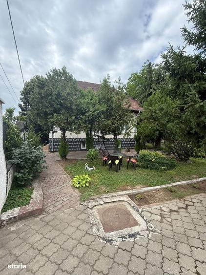 Casă cu 4 camere în Botizului