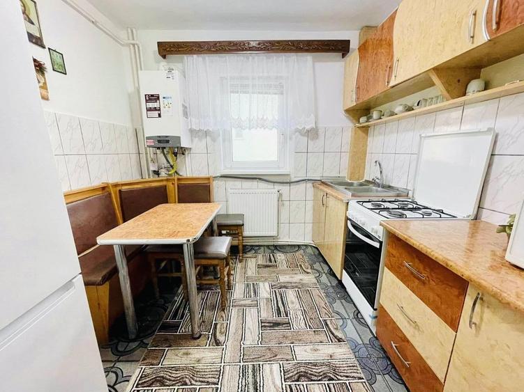 Apartament cu 2 camere semidecomandat în George Enescu