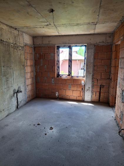 Apartament cu 2 camere decomandat în Giulești