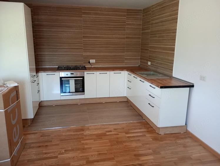 Casă cu 4 camere cu Teren 1144 Mp în Precista