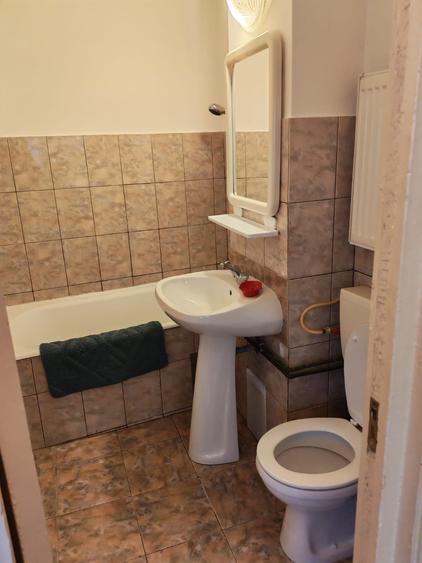 Garsonieră decomandată în Obor