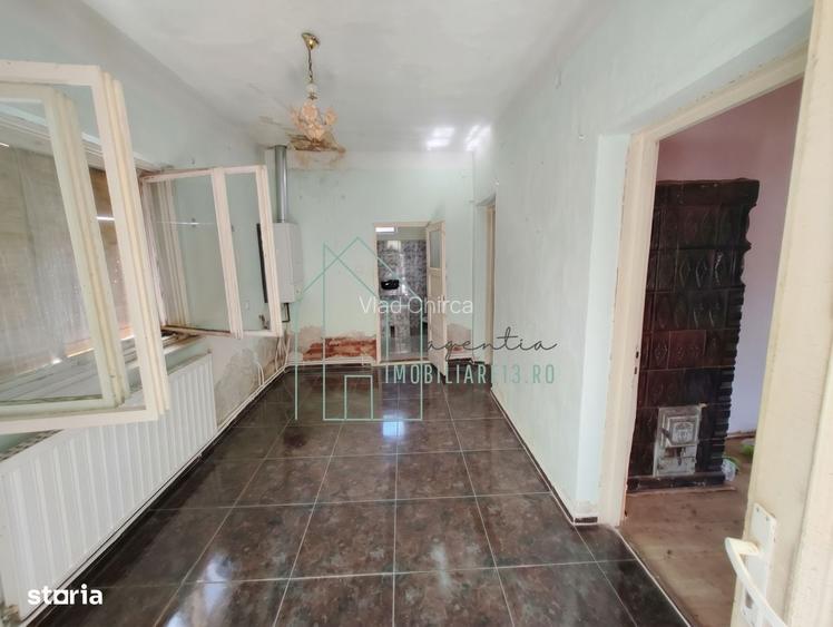 Casa individuala cu teren de 500 mp (10 min. de Piata) Sebes