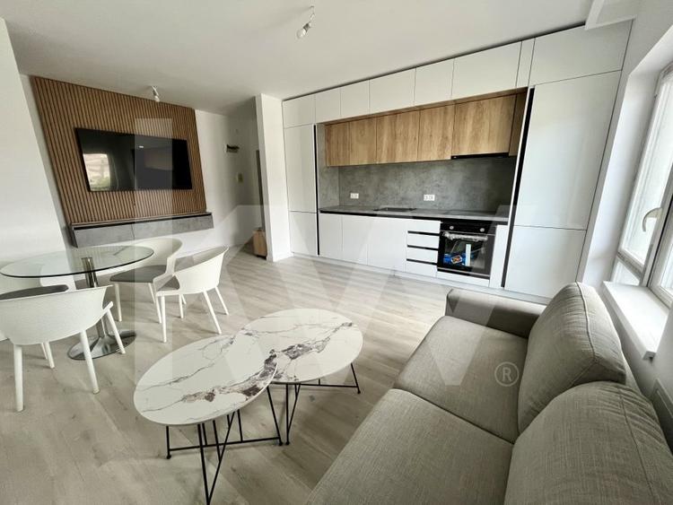 Apartament cu 3 camere semidecomandat în Șelimbăr
