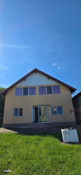 Casă cu 3 camere în Central