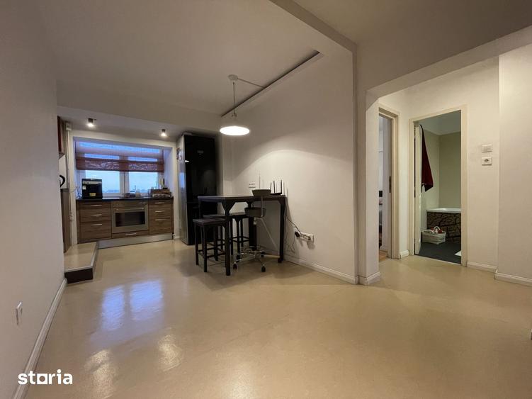 Apartament cu 3 camere în Decebal