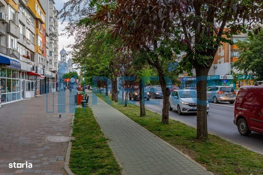 Apartament cu 3 camere decomandat în Narcisa