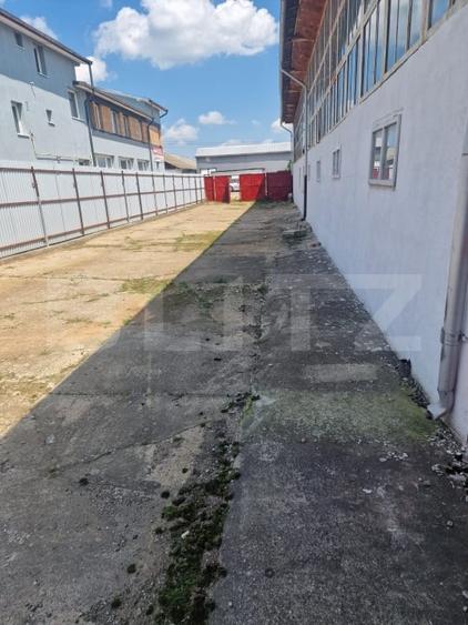 Spațiu industrial, de 306 mp, în Periferie