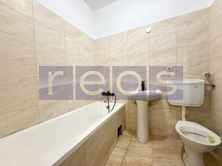 Apartament cu 3 camere decomandat în Dristor