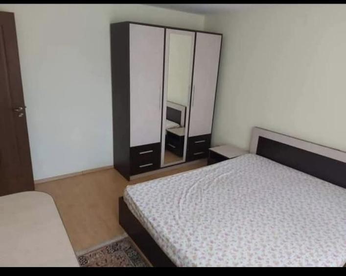 Garsonieră decomandată în Traian