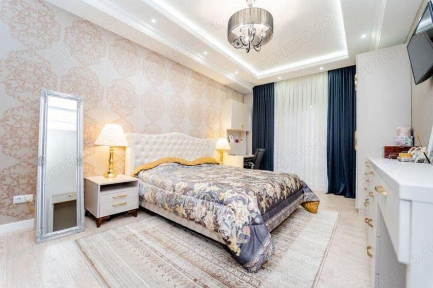 Apartament cu 3 camere decomandat în Tineretului