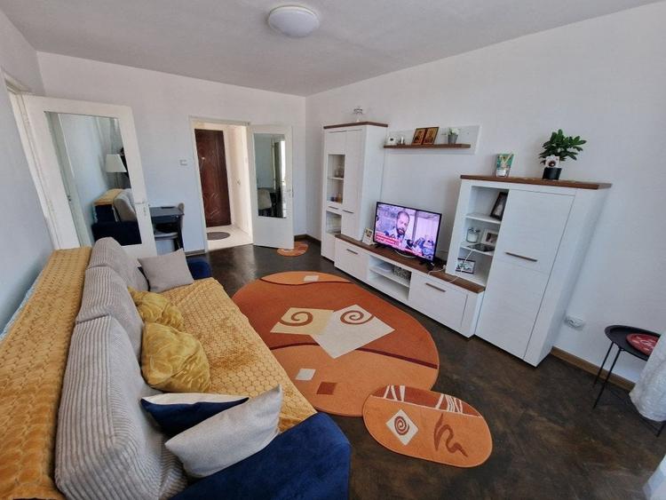 Apartament cu 2 camere semidecomandat, mobilat în Gării