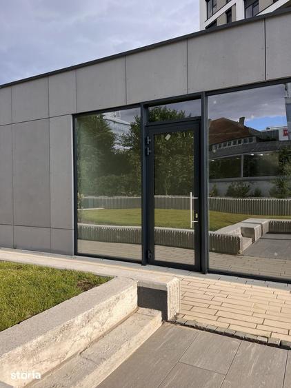 Spațiu comercial, de 36 mp, în Nord
