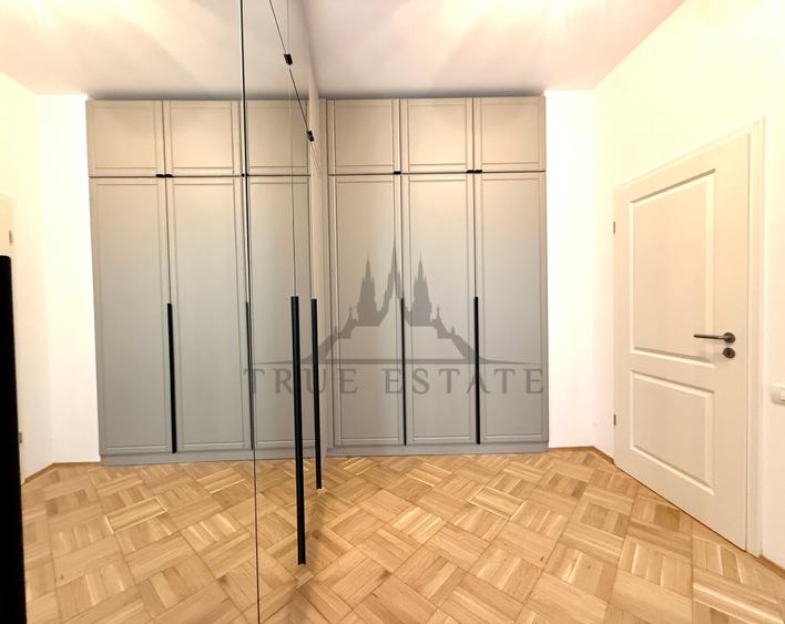 Apartament cu 3 camere decomandat în Kiseleff