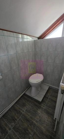 Casă cu 5 camere cu Teren 251 Mp în Zamora