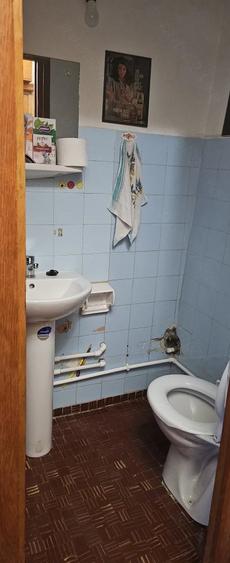 Apartament cu 3 camere decomandat în Casa de Cultură