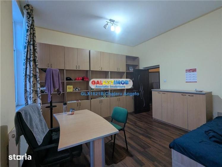 Apartament cu 5 camere în Centrul Civic