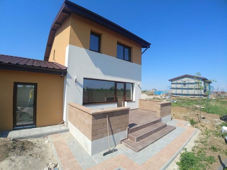 Casă individuală cu 3 camere cu Garaj în Ciocănești