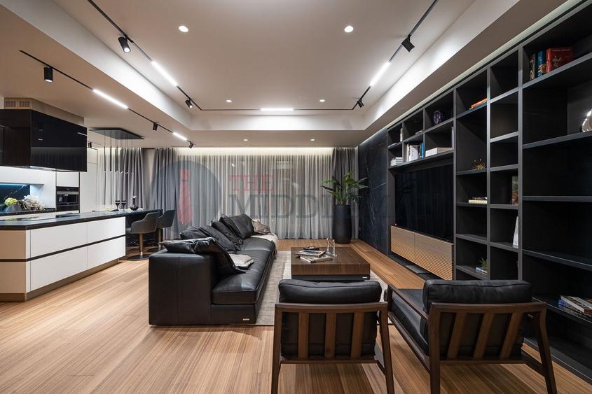 Apartament cu 4 camere semidecomandat, mobilat în Primăverii