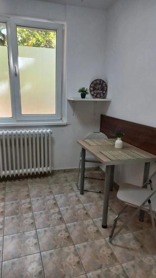 Garsonieră decomandată, mobilată în Colentina