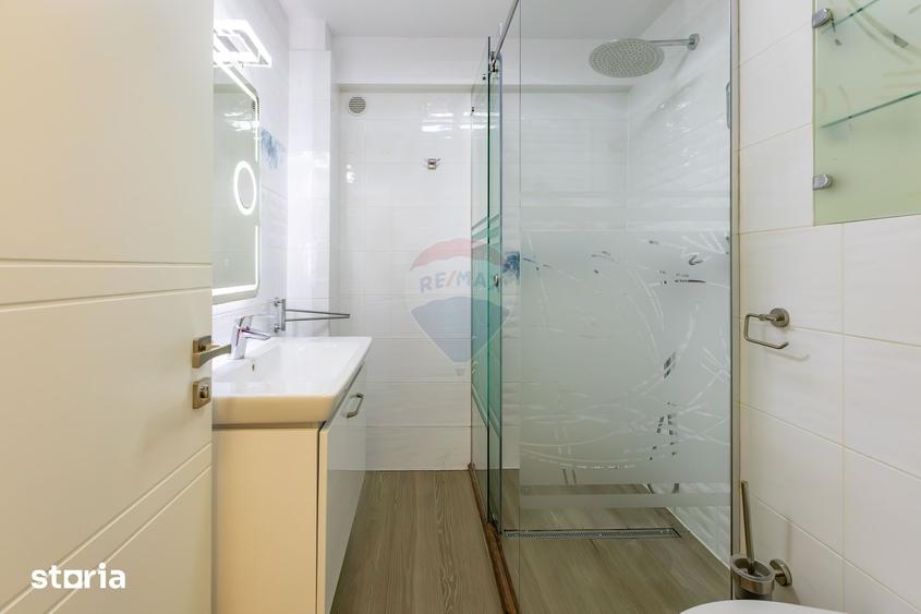 Apartament cu 3 camere decomandat în Măgura