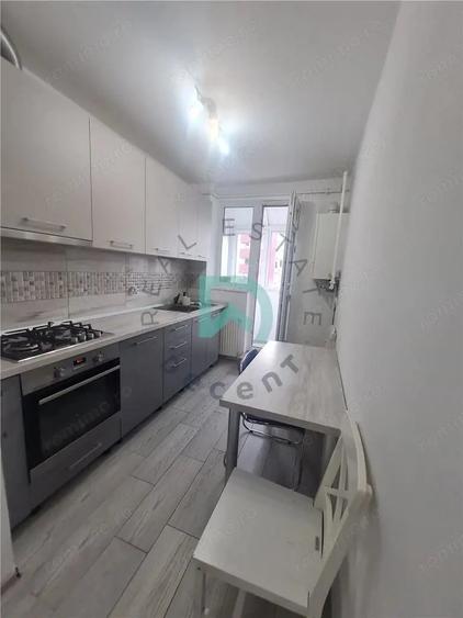Apartament cu 2 camere semidecomandat în Vlahuță