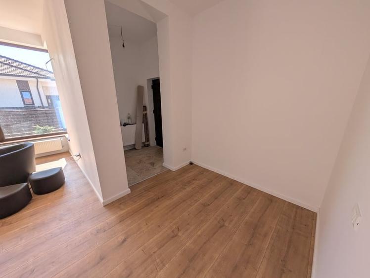 Casă individuală cu 4 camere cu Teren 500 Mp în Corbeanca