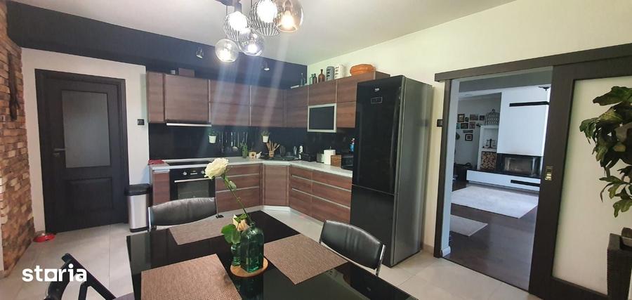 Casă cu 4 camere cu Teren 400 Mp în Unirii