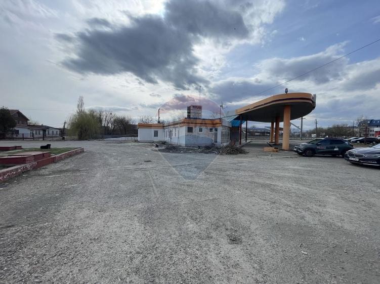 Teren Construcții intravilan de 73351 mp, în Sud