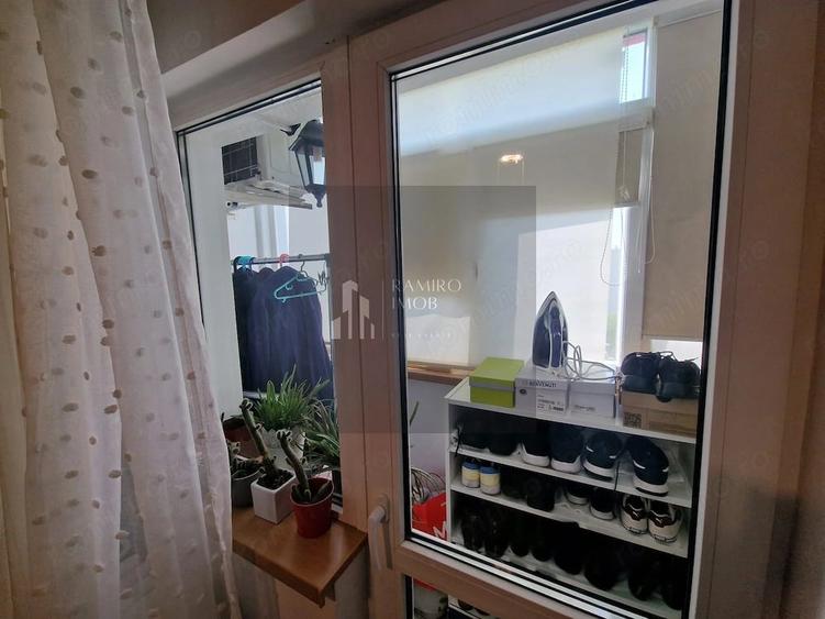 Apartament cu 4 camere semidecomandat în Central