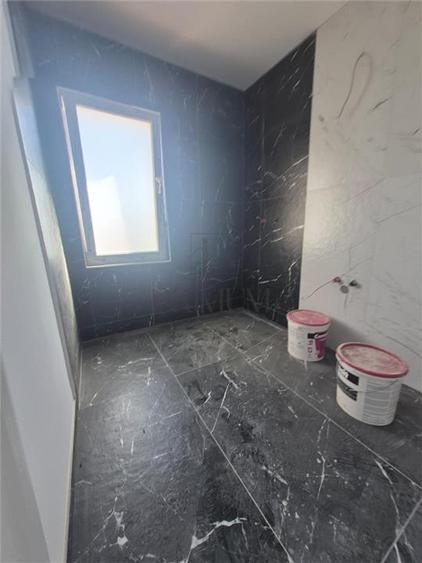 Duplex cu 4 camere cu Canalizare în Moșnița Nouă