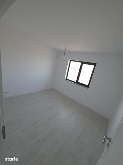 Casă cu 4 camere cu Teren 400 Mp în Clinceni