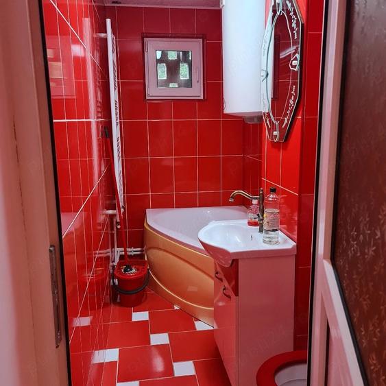 Apartament cu 2 camere nedecomandat în Tineretului