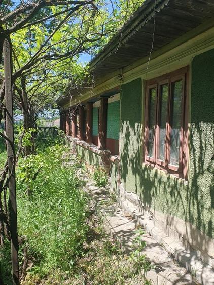 Casă cu 4 camere în Mihai Bravu