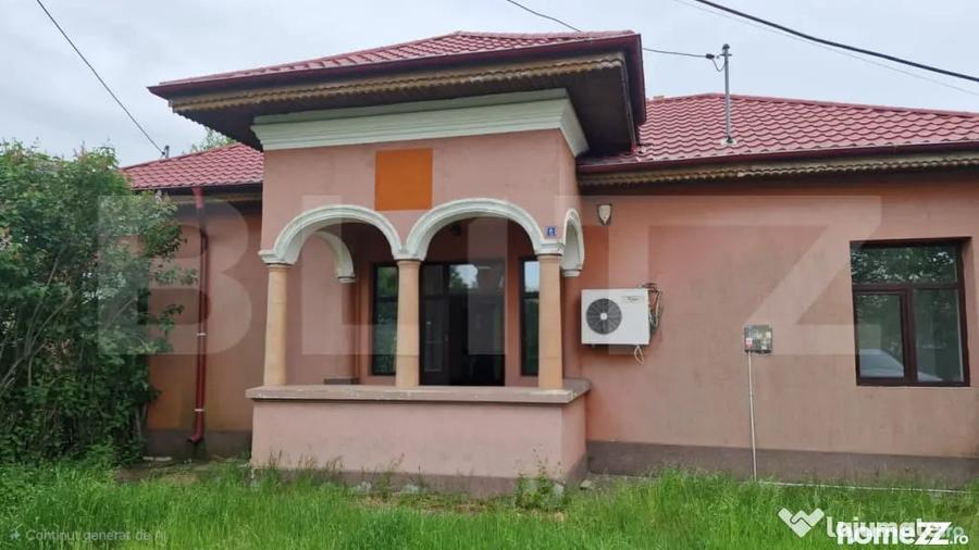 Casă cu 2 camere cu Teren 1138 Mp în Central
