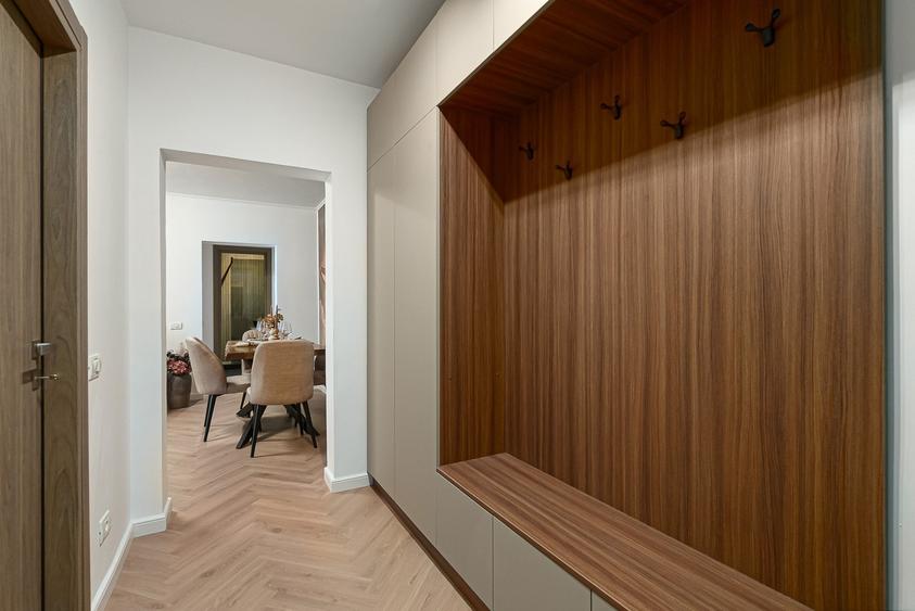 Apartament cu 2 camere semidecomandat, mobilat în Universitate
